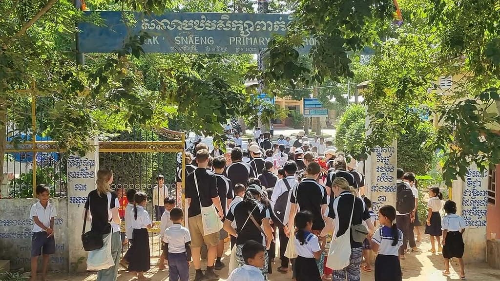 Ivanhoe Grammar School visiting local Primary School